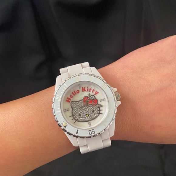 Hello Kitty Watch - Picture 3 of 3